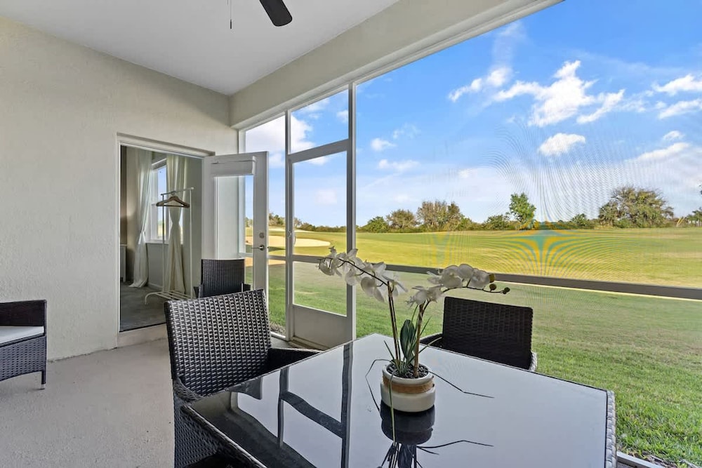 No Stairs 2BR Apartment at Champions Gate