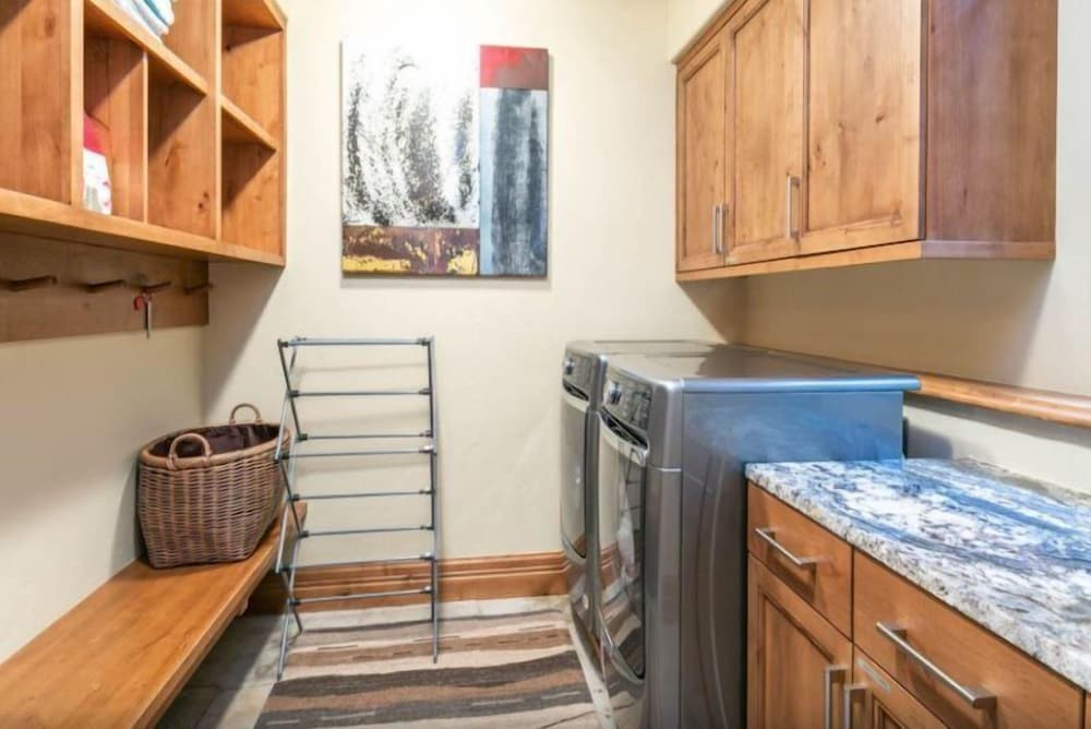 Vail_gore_creek_bergrose_5bd