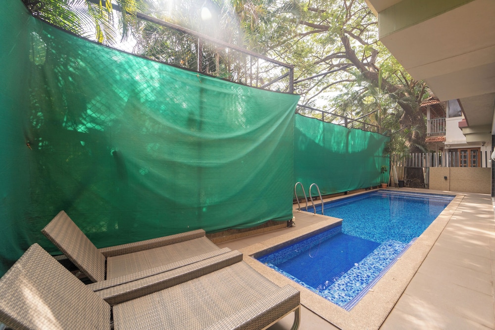 Treebo Premium Nova Candolim with Pool and spa