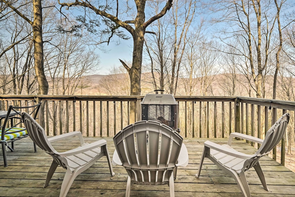 Unplugged Mountain Retreat With Porch Swings! - Property Image 7
