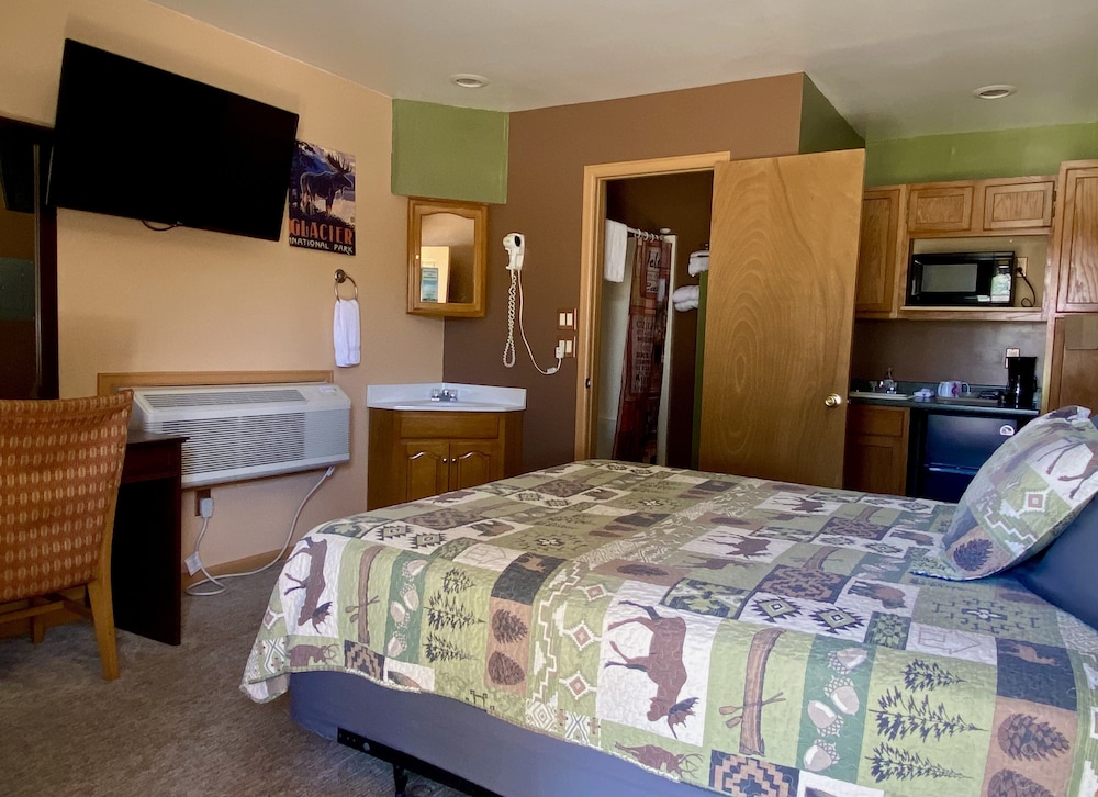 Moosehead Lodge & Cabins