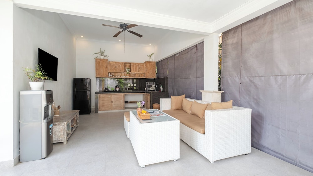 Nick Villas by Villa Finder
