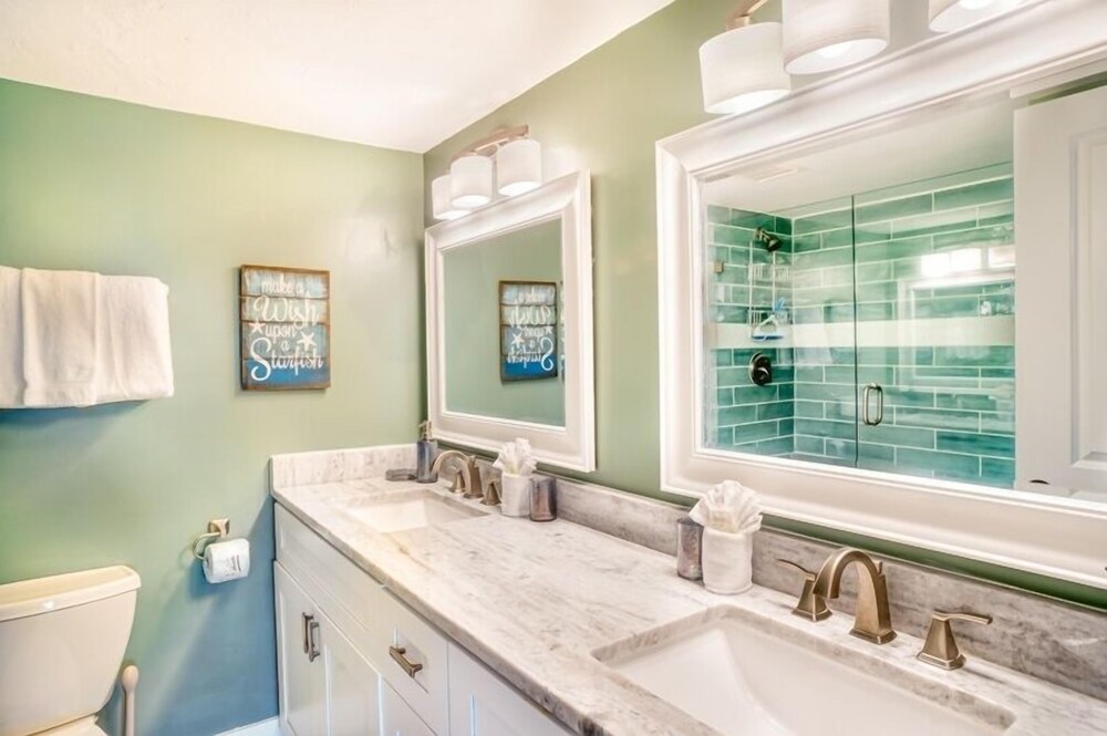 Ventura Captiva 5b 3 Bedroom Condo by Redawning view 3