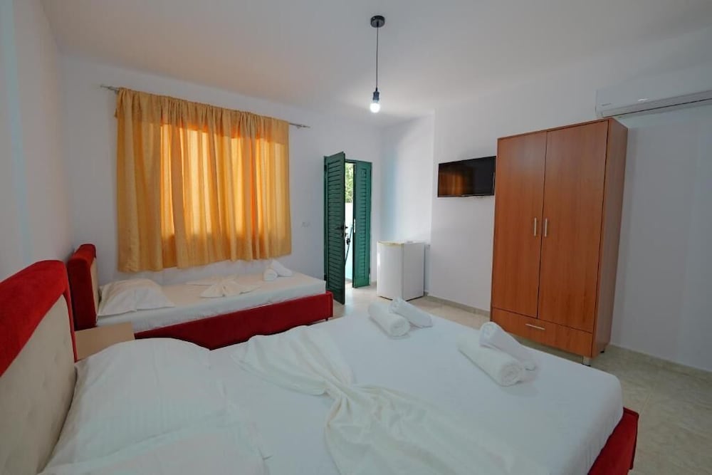 Vila Xhovani