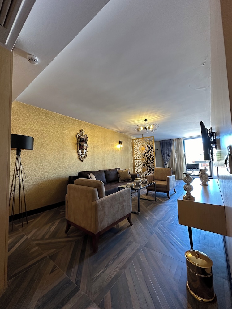 Royal Çeşme Otel - Image 9