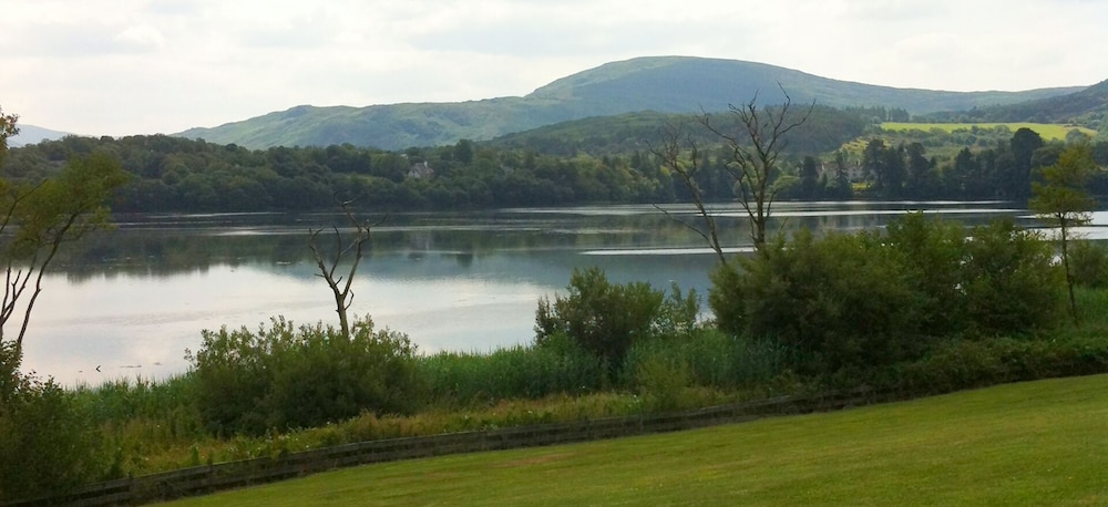 3 Bedroomed House With View of Kenmare Bay Estuary