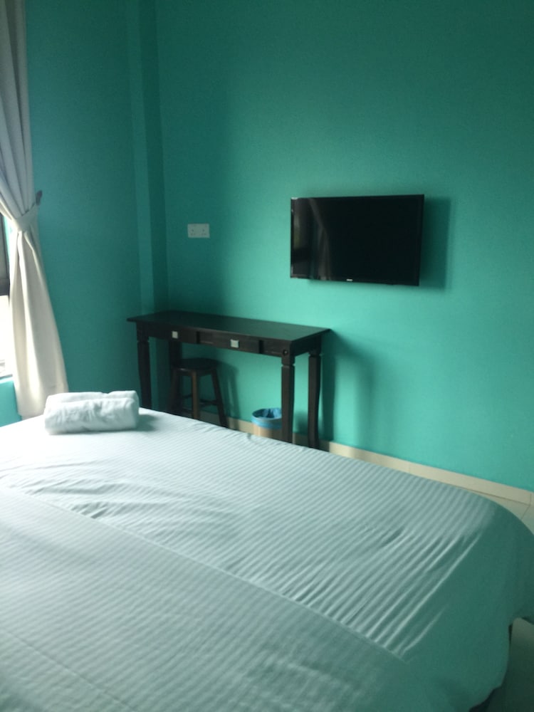 One Plus One Boutique Residence