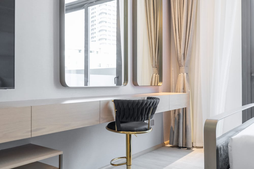 A Premium and Modern Studio in The Autograph JVC