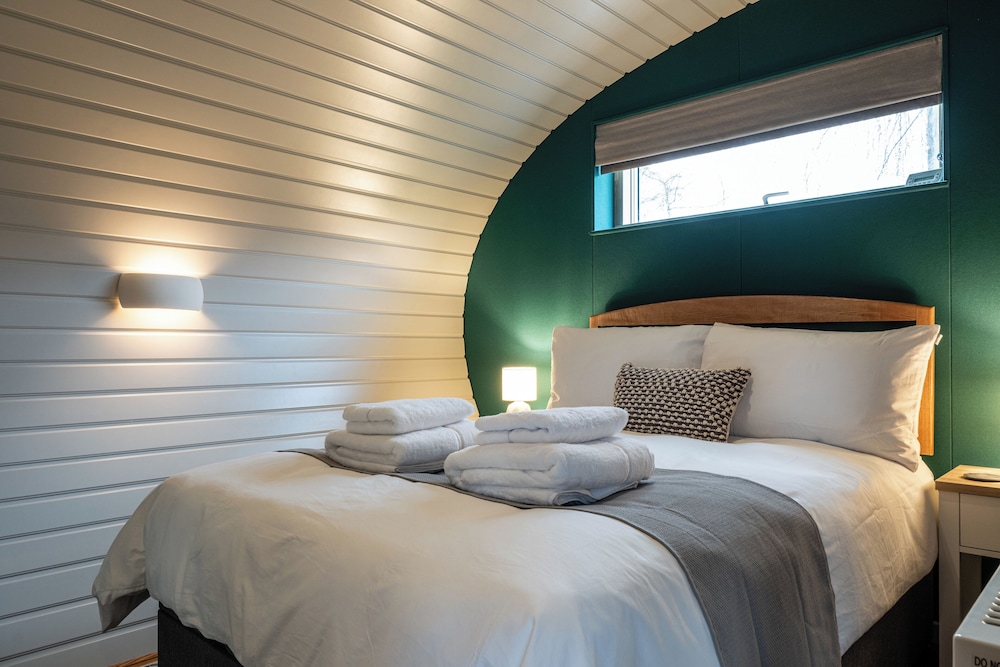 Stunning EcoRetreat Pods in Old Chalford