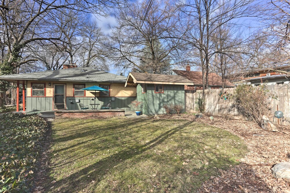 Couples Getaway in North End Boise - Walk to Dtwn