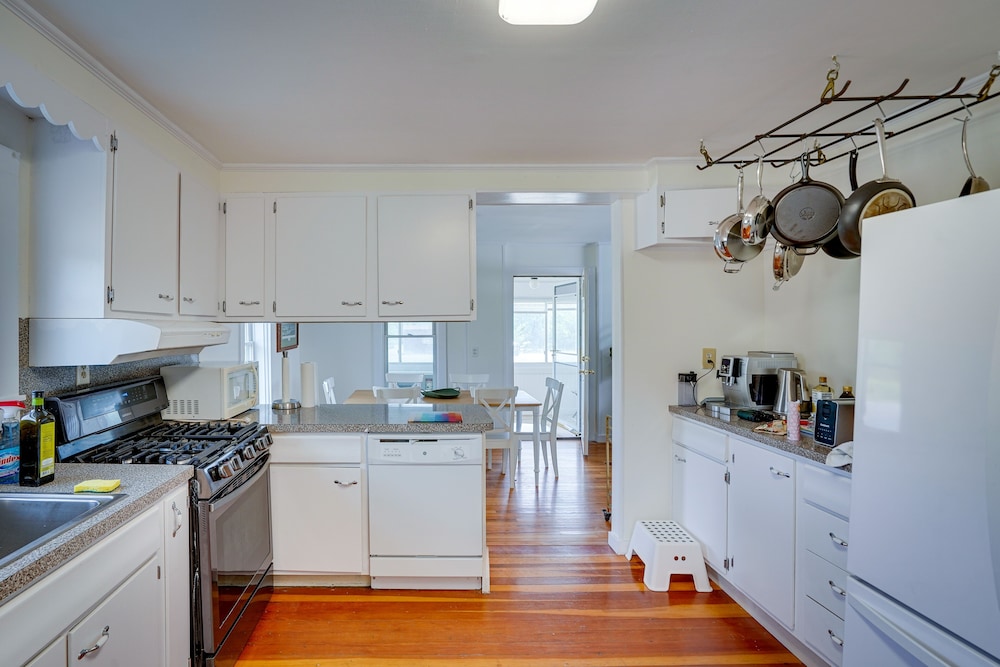 Cozy Catskills Retreat Near Mine Kill State Park! view 3