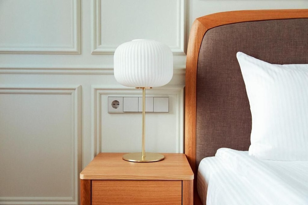 Roze Center Apartments
