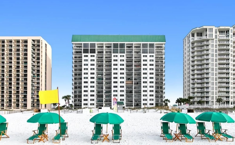 Emerald Towers 503