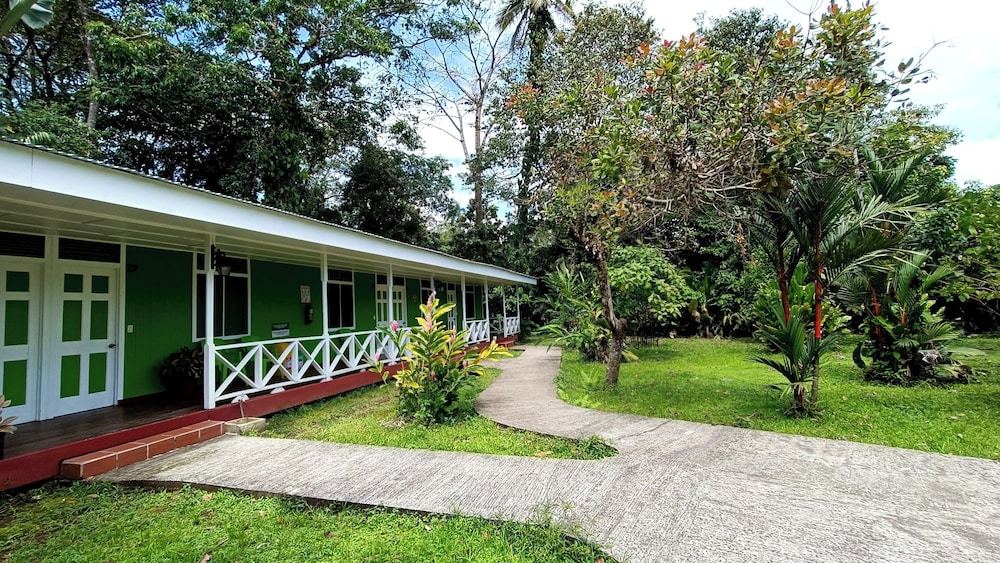 Valverde Glamping & Ecolodge