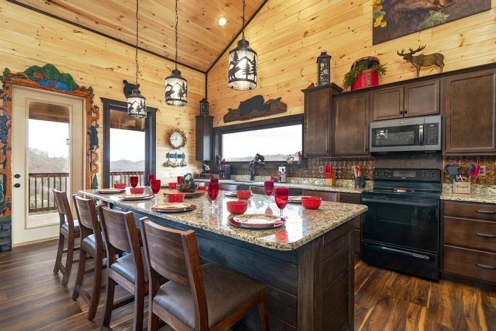 Cabin Fever - 2 Bedrooms, 2 Baths, Sleeps 8 2 Cabin by RedAwning view 5