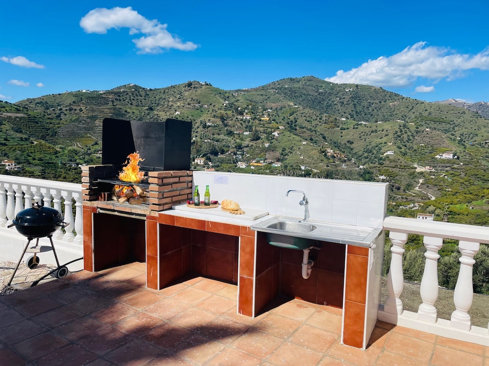 Cortijo Mira con Piscina Privada by At Home Costa