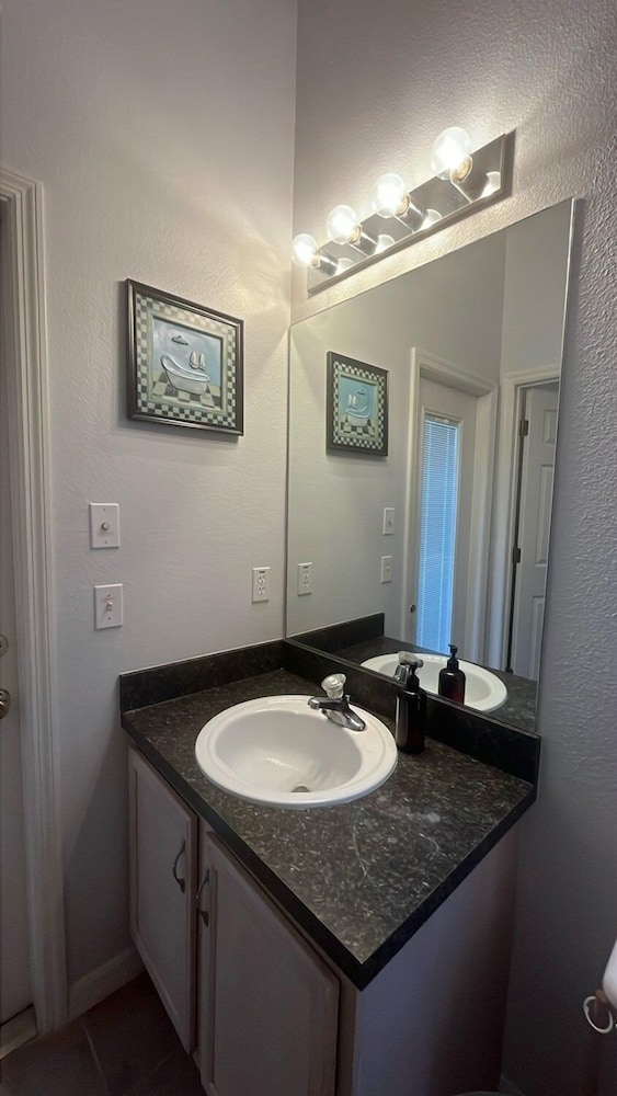 Dreamville 4 Bedrooms - Image 5