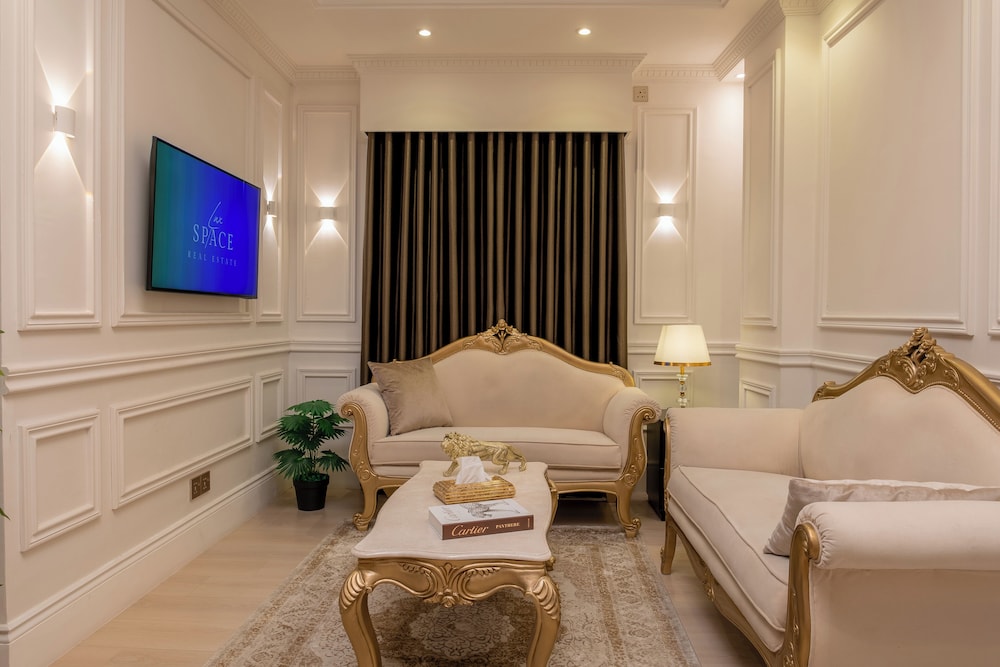 The Versailles Suite A Designer Home in Dhaka