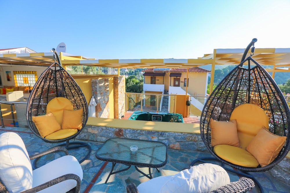 Skiathos Island Suites