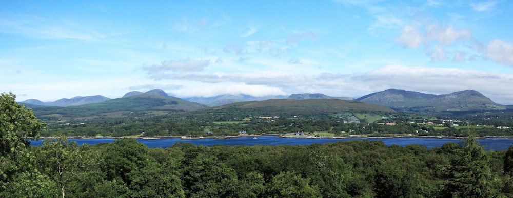 3 bed Seaview Cottage view 2