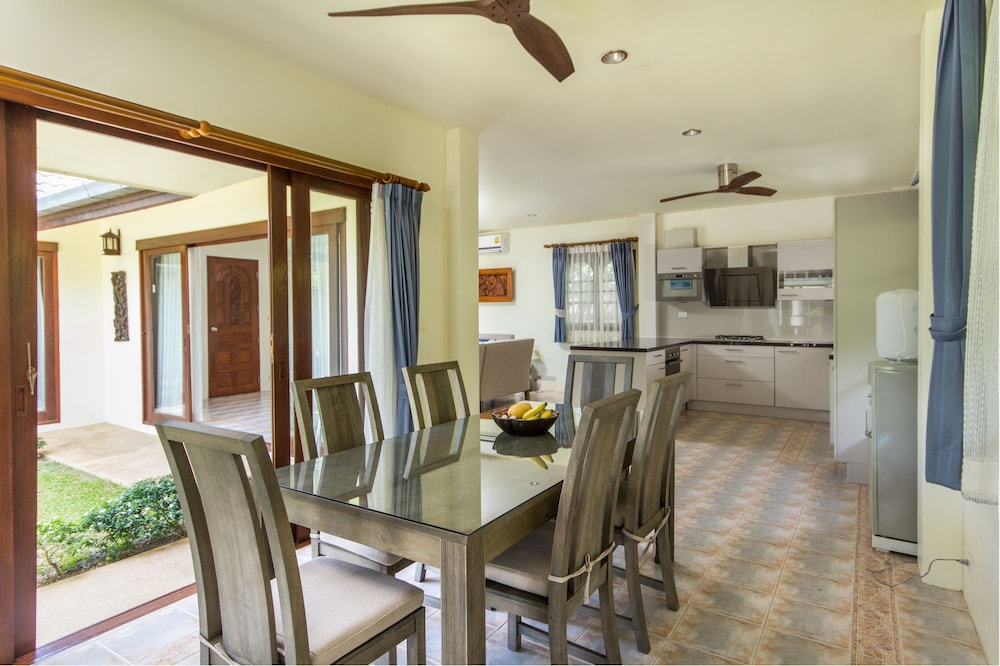 Idyllic Samui Beach Villa Resort