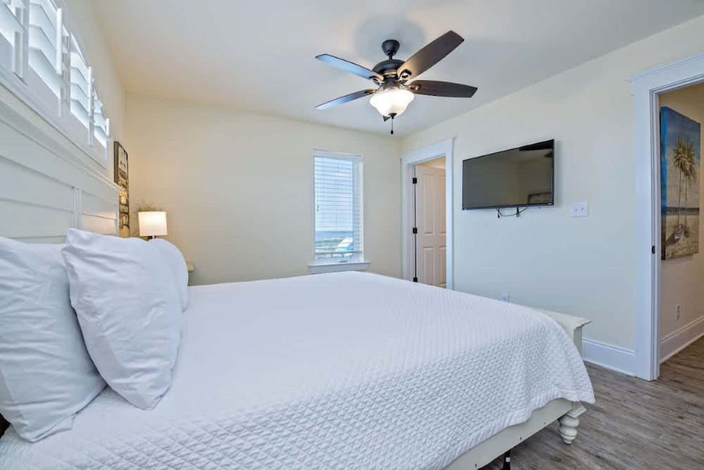 Beachfront 18bed Pool Easybreezy