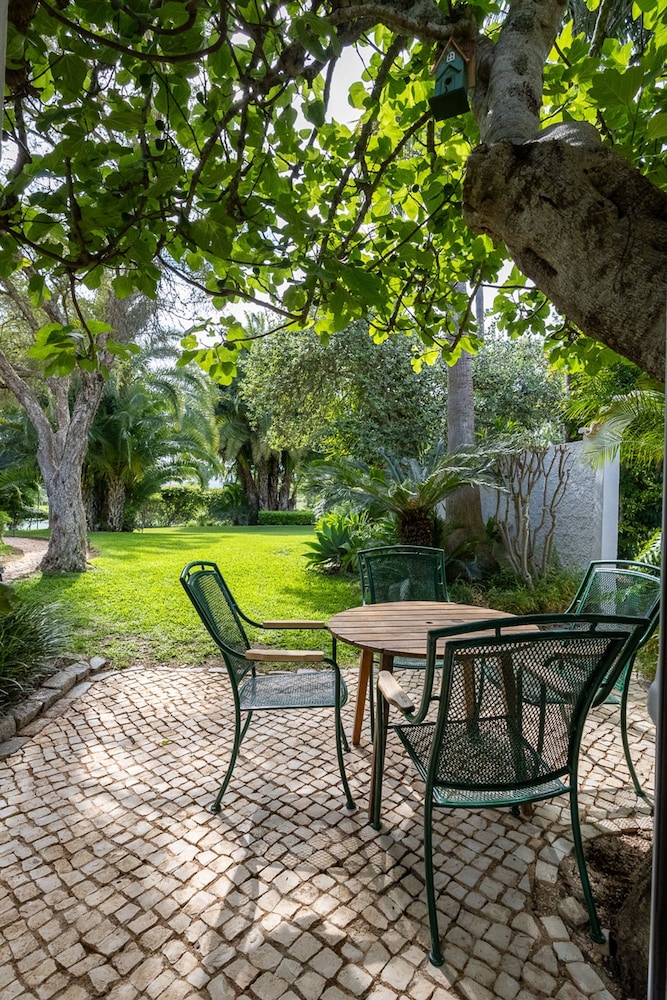 Splendid Penina Country House Retreat