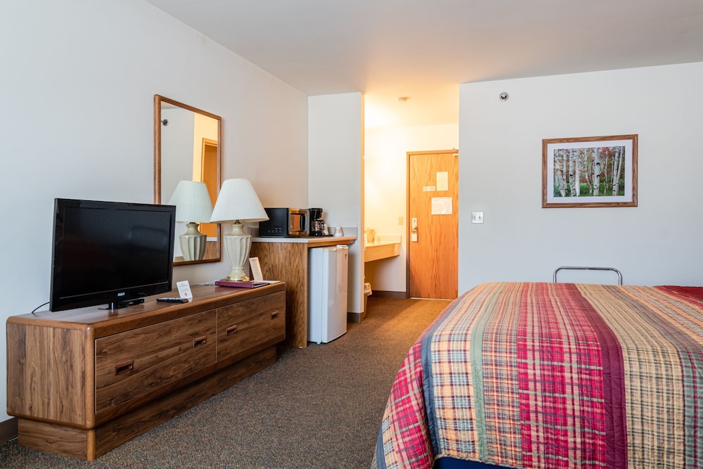 Cedarberry Inn