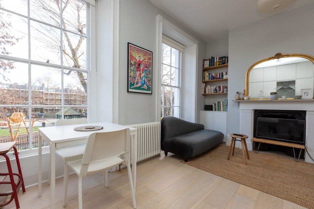 Beautiful and Light 1 Bedroom Flat Near Hackney Central