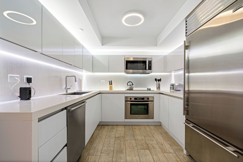 Luxury Vacation Rentals at 1 Hotel & Homes by LRMB