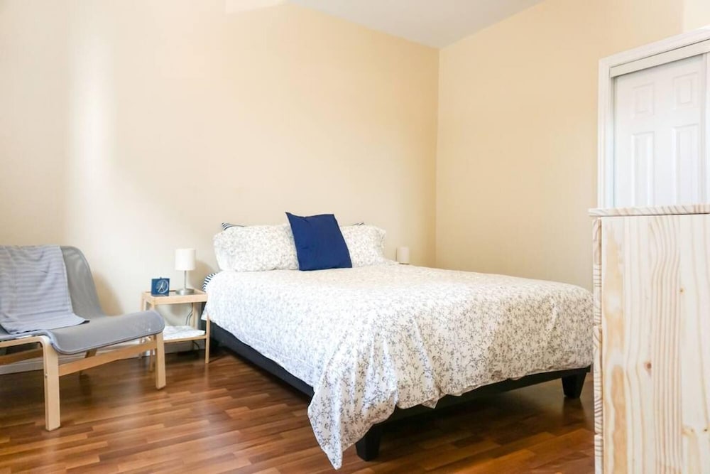 Saint John Vacations - Premium 2-bed Condo Uptown SJ w Parking Location - Property Image 1