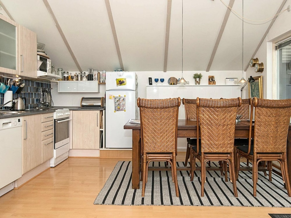 6 Person Holiday Home in Farvang-by Traum
