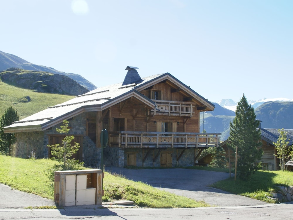 Huez Vacations - Chalet With Fireplace in Alpe D'huez - Property Image 15