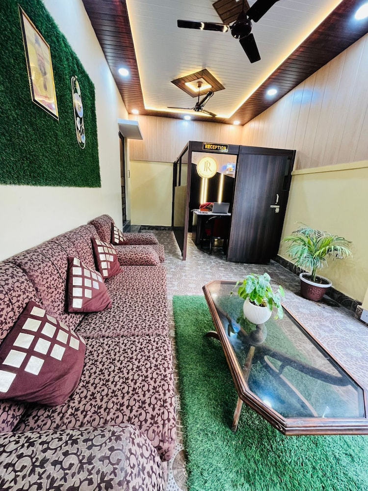 Rudraksh Inn