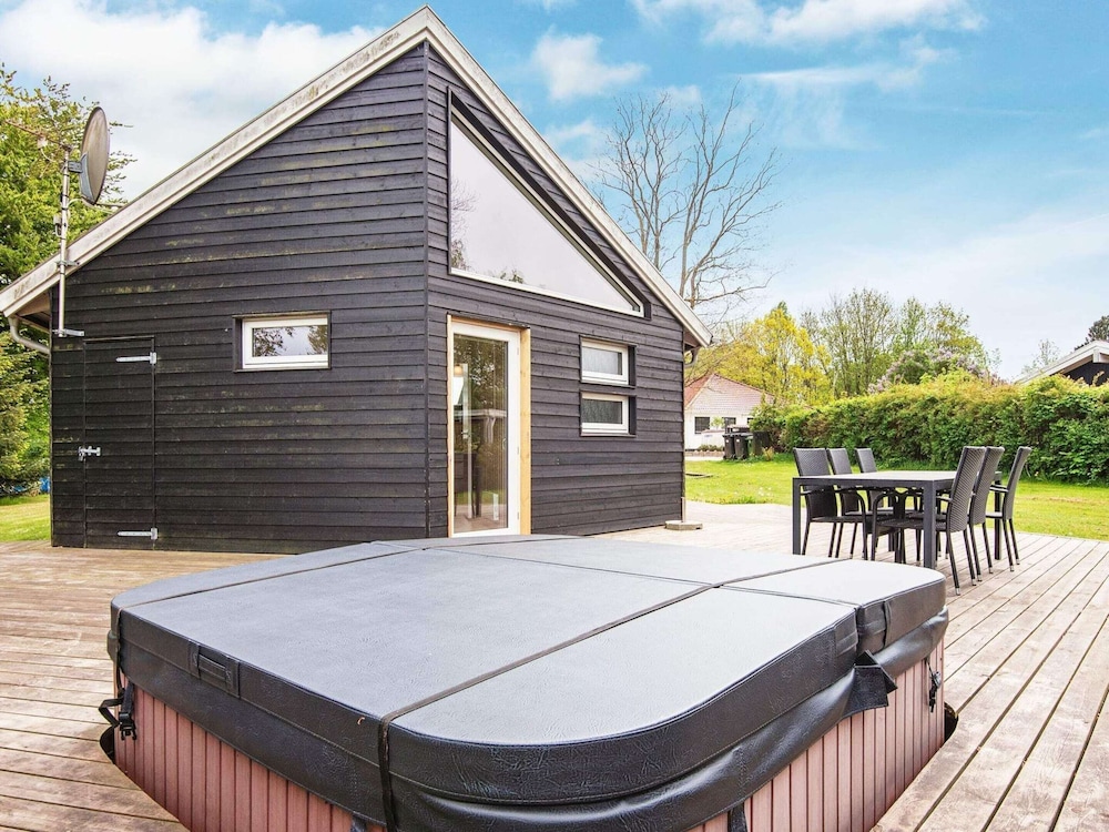 6 Person Holiday Home in Borkop