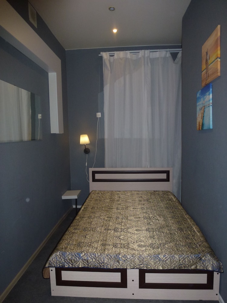 4ROOM