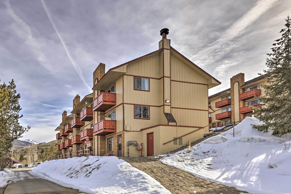 Steps to Dillon Reservoir: Mtn-view Condo view 4