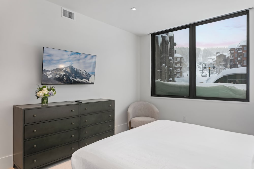 Argent at Deer Valley Resort - Three Bedroom Deluxe #205 3 Condo