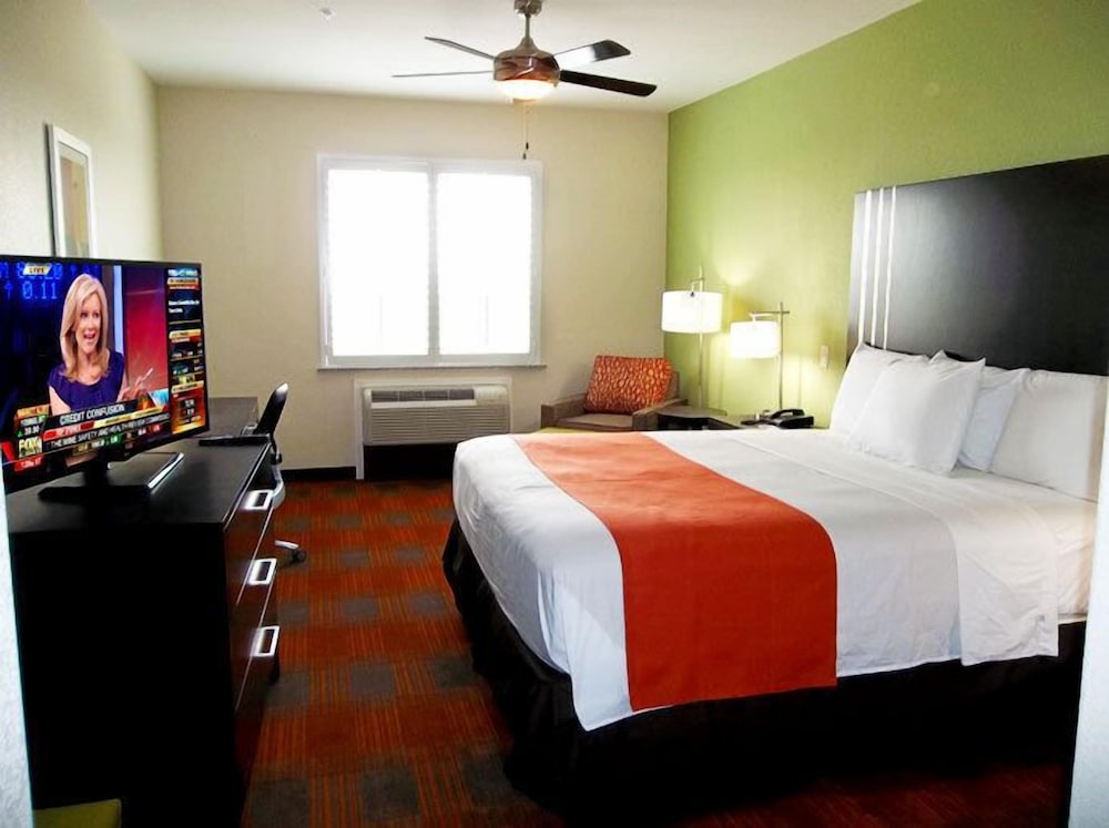 Garner Hotel Victoria - East by IHG