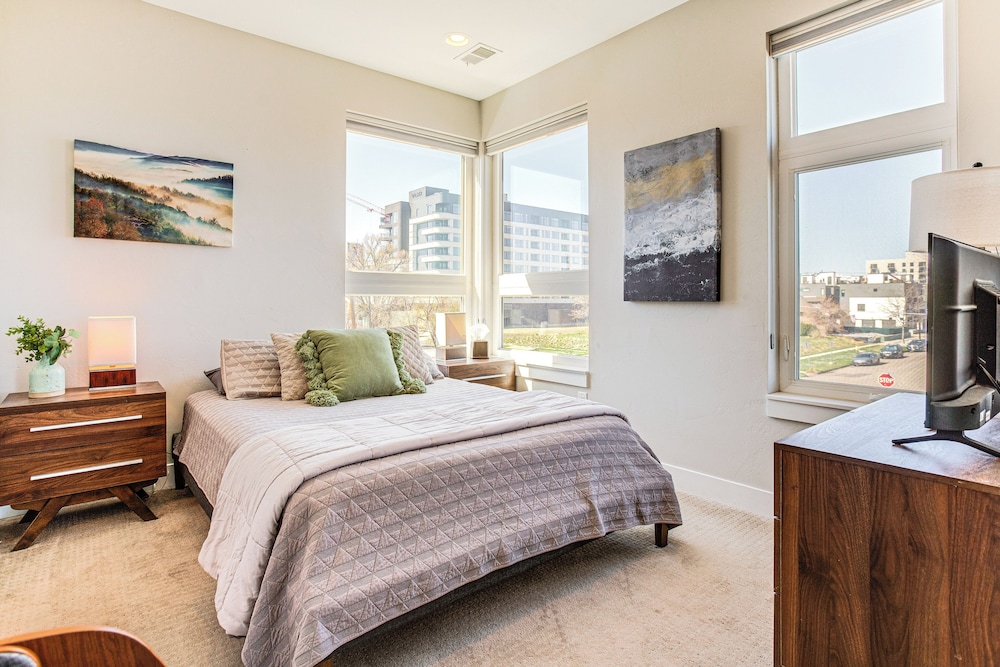 Walk to Mile High Stadium: Modern Denver Townhome