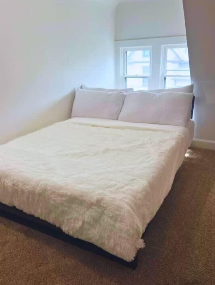 Jungle House Boutique Residences – Downtown Columbus & Short North