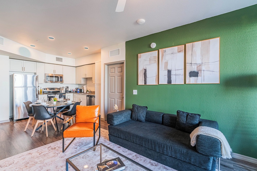 ROVE LIVING/KL - Cardinal 95