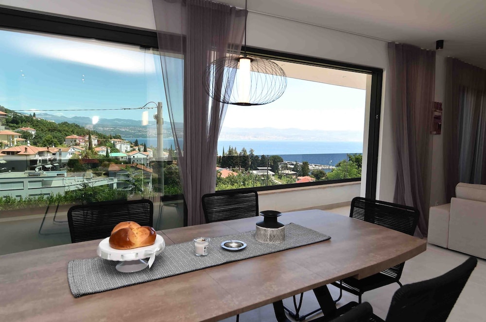 Villa Bella Vista A in Icici
