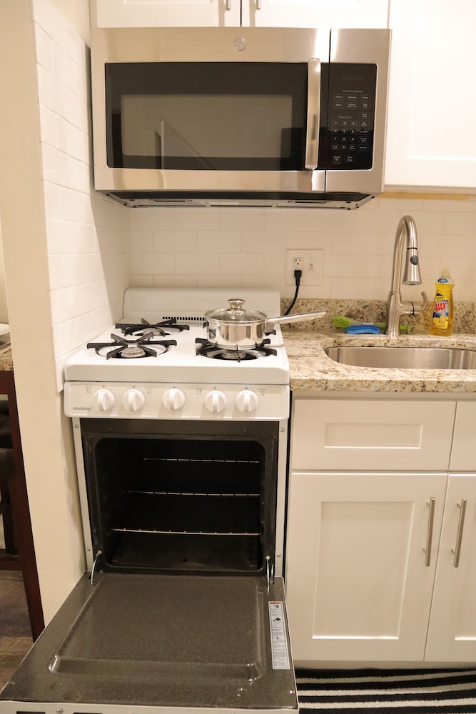 Rittenhouse Suites view 3