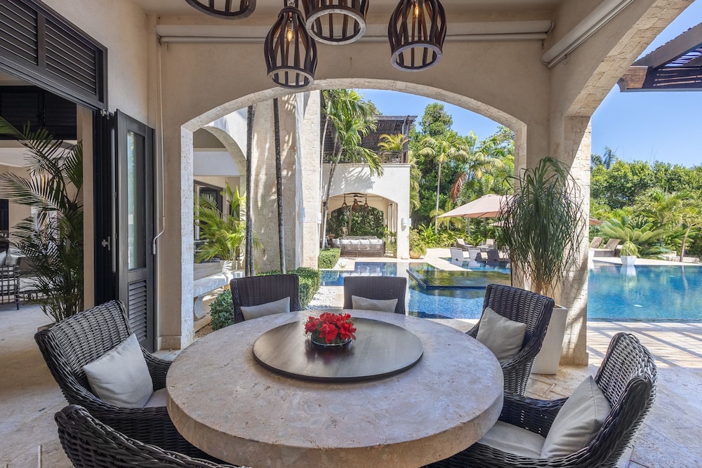 Villa Tres Amarras The Pinnacle of Exclusivity
