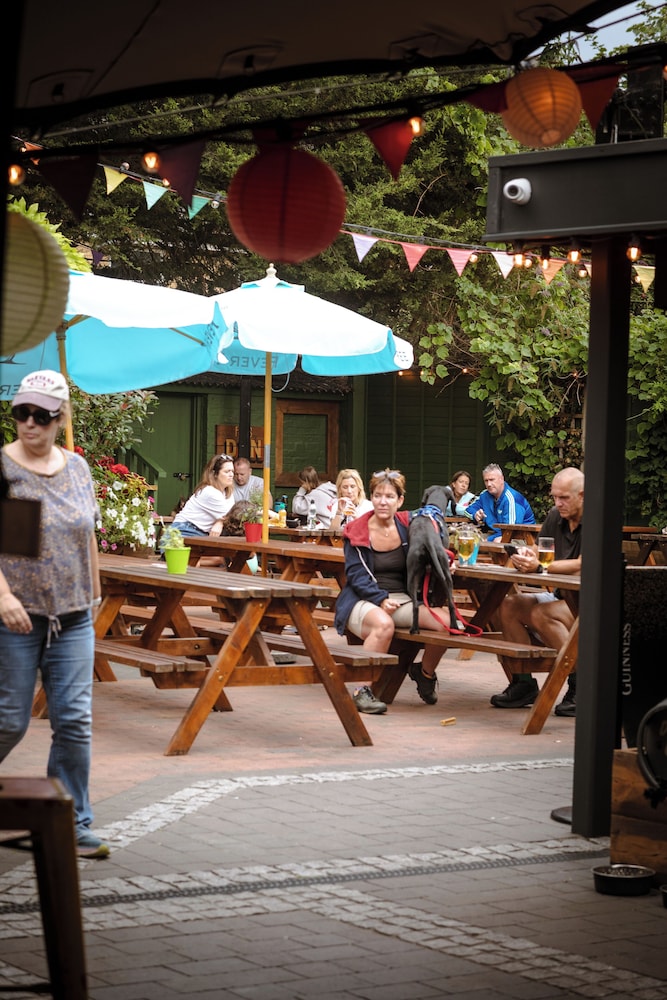The Fox Pub & Inn