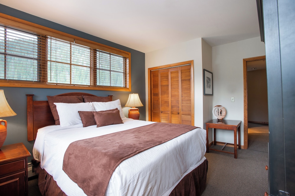 Winter Park Resort Lodging - Zephyr Mountain Condos