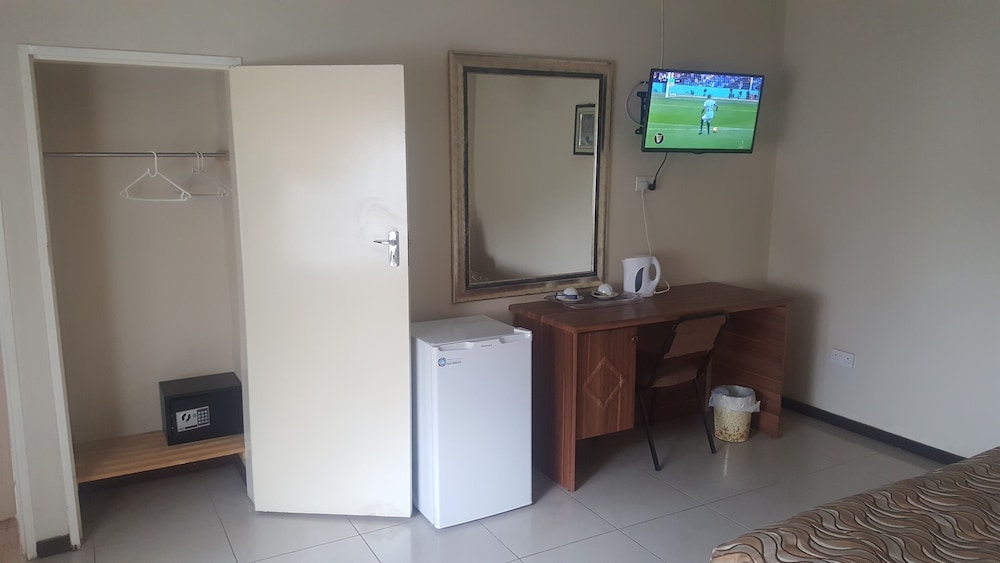 Mosi-O-Tunya Executive Lodge