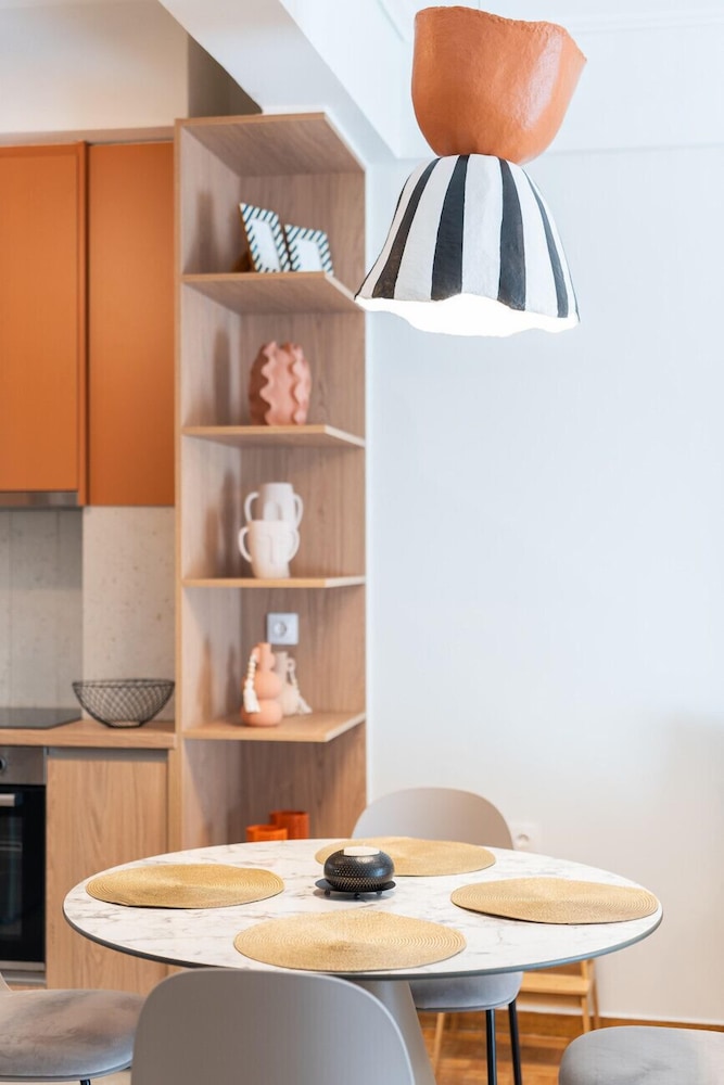 LIV - Trendy Athenian Apartment in Pagrati