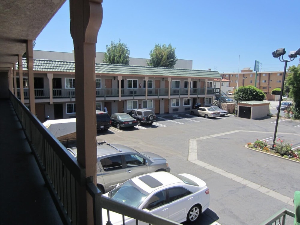 El Rancho Inn Hawthorne